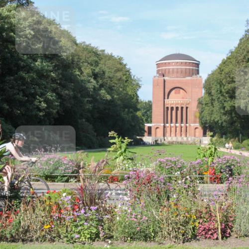 08.09.2024 - Stadtparktriathlon Zöllner http://msf.ph/oto/7043219 08.09.2024 10:39:28 Radfahren 275, 288, 296, 324, 338, 358, 413, 424 meine-sportfotos.de