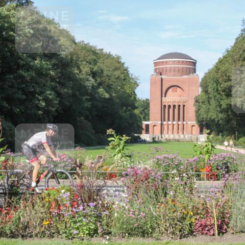 08.09.2024 - Stadtparktriathlon Zöllner http://msf.ph/oto/7043224 08.09.2024 10:39:32 Radfahren 298, 324, 338, 367, 405 meine-sportfotos.de