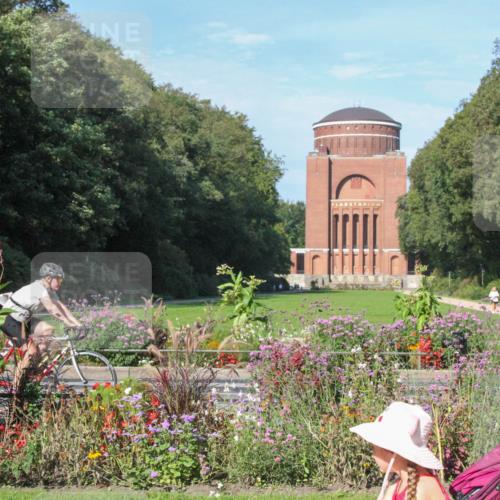 08.09.2024 - Stadtparktriathlon Zöllner http://msf.ph/oto/7043246 08.09.2024 10:39:51 Radfahren 292, 345, 376, 416, 425 meine-sportfotos.de
