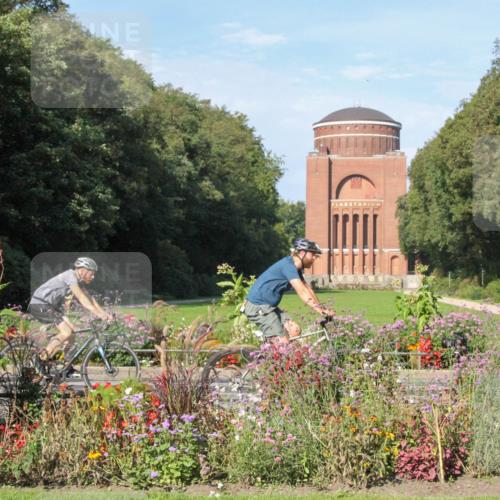 08.09.2024 - Stadtparktriathlon Zöllner http://msf.ph/oto/7043267 08.09.2024 10:40:23 Radfahren 412, 439, 454 meine-sportfotos.de