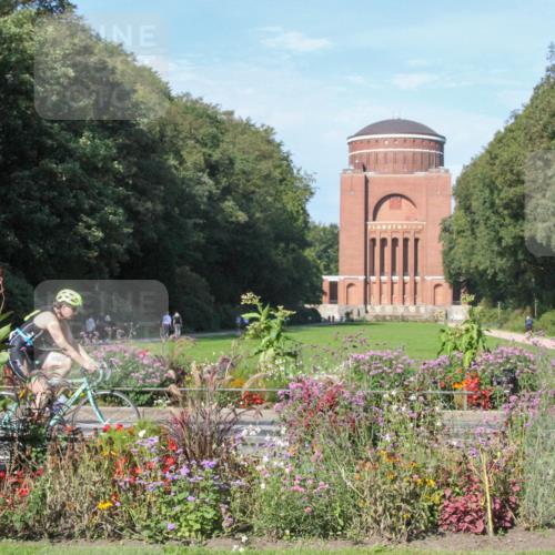 08.09.2024 - Stadtparktriathlon Zöllner http://msf.ph/oto/7043289 08.09.2024 10:40:54 Radfahren 263, 265, 302, 335, 394 meine-sportfotos.de