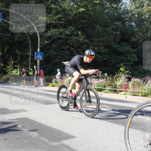 08.09.2024 - Stadtparktriathlon Zöllner http://msf.ph/oto/7043312 08.09.2024 10:43:14 Radfahren 308, 407, 427, 433, 451 meine-sportfotos.de