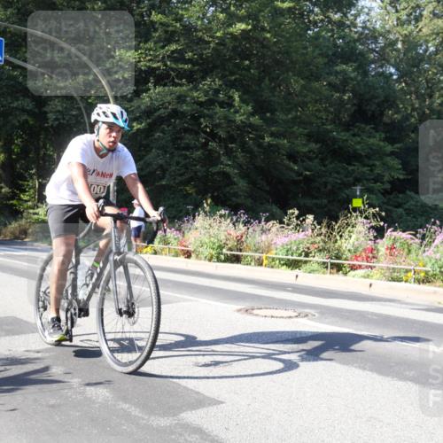 08.09.2024 - Stadtparktriathlon Zöllner http://msf.ph/oto/7043313 08.09.2024 10:43:20 Radfahren 398, 400, 414 meine-sportfotos.de