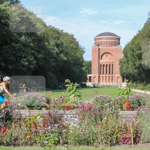 08.09.2024 - Stadtparktriathlon Zöllner http://msf.ph/oto/7043336 08.09.2024 10:42:02 Radfahren 276, 369, 386, 387, 408, 460 meine-sportfotos.de