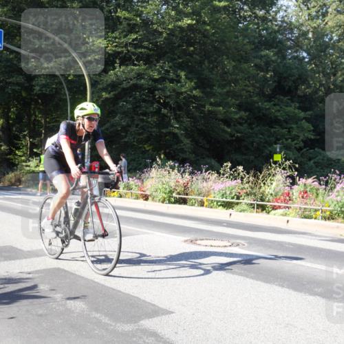 08.09.2024 - Stadtparktriathlon Zöllner http://msf.ph/oto/7043337 08.09.2024 10:44:09 Radfahren 299, 357, 389 meine-sportfotos.de