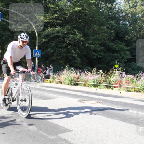 08.09.2024 - Stadtparktriathlon Zöllner http://msf.ph/oto/7043351 08.09.2024 10:44:26 Radfahren 348, 415, 459 meine-sportfotos.de