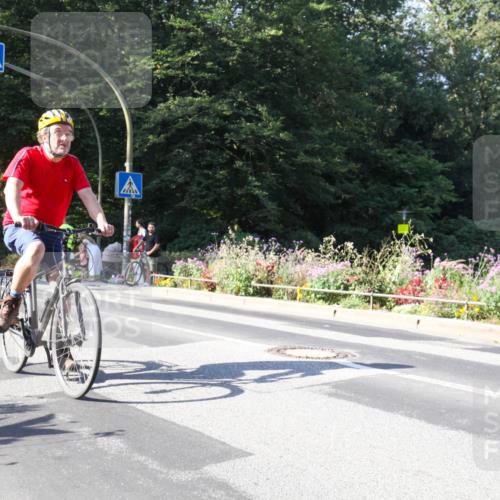 08.09.2024 - Stadtparktriathlon Zöllner http://msf.ph/oto/7043368 08.09.2024 10:44:56 Radfahren 232, 396, 430, 452, 455 meine-sportfotos.de