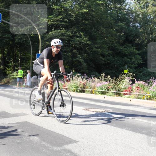 08.09.2024 - Stadtparktriathlon Zöllner http://msf.ph/oto/7043376 08.09.2024 10:44:58 Radfahren 232, 285, 396, 452, 455 meine-sportfotos.de