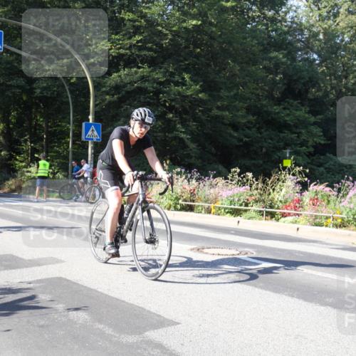 08.09.2024 - Stadtparktriathlon Zöllner http://msf.ph/oto/7043390 08.09.2024 10:45:29 Radfahren 293, 303, 305, 403, 428 meine-sportfotos.de