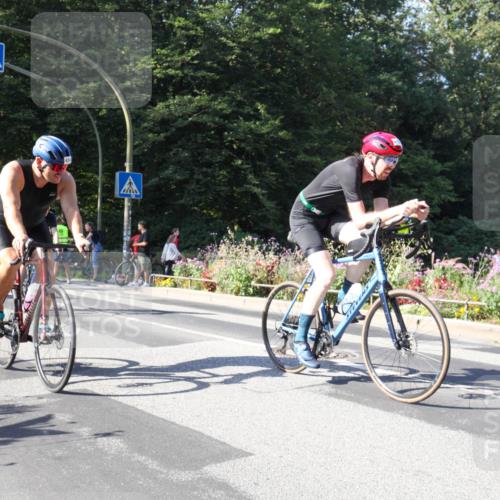 08.09.2024 - Stadtparktriathlon Zöllner http://msf.ph/oto/7043404 08.09.2024 10:46:00 Radfahren 316, 371, 382, 384, 392, 413, 434, 450 meine-sportfotos.de