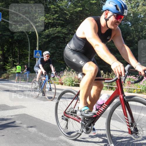 08.09.2024 - Stadtparktriathlon Zöllner http://msf.ph/oto/7043405 08.09.2024 10:46:00 Radfahren 316, 371, 382, 384, 392, 413, 434, 450 meine-sportfotos.de