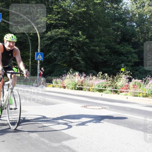 08.09.2024 - Stadtparktriathlon Zöllner http://msf.ph/oto/7043452 08.09.2024 10:47:03 Radfahren 292, 343, 346, 372 meine-sportfotos.de