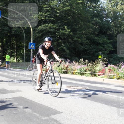 08.09.2024 - Stadtparktriathlon Zöllner http://msf.ph/oto/7043454 08.09.2024 10:47:06 Radfahren 278, 343, 346, 372 meine-sportfotos.de