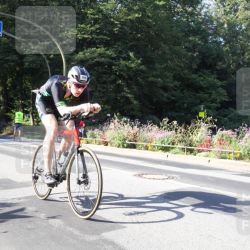 08.09.2024 - Stadtparktriathlon Zöllner http://msf.ph/oto/7043459 08.09.2024 10:47:13 Radfahren 366 meine-sportfotos.de