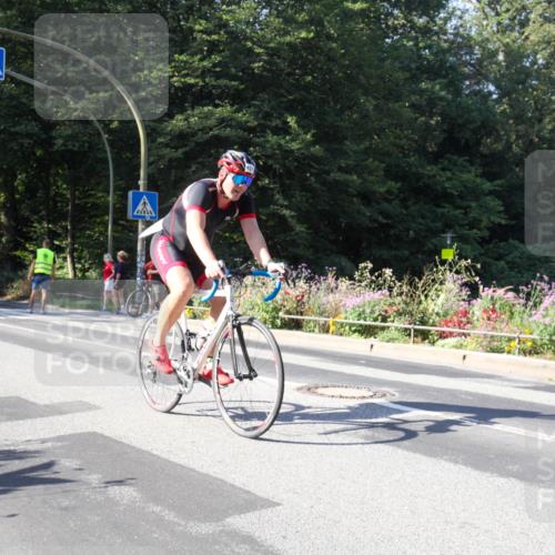 08.09.2024 - Stadtparktriathlon Zöllner http://msf.ph/oto/7043463 08.09.2024 10:47:19 Radfahren 320, 429 meine-sportfotos.de