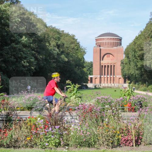 08.09.2024 - Stadtparktriathlon Zöllner http://msf.ph/oto/7043477 08.09.2024 10:44:56 Radfahren 232, 396, 430, 452, 455 meine-sportfotos.de