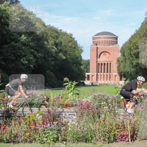 08.09.2024 - Stadtparktriathlon Zöllner http://msf.ph/oto/7043482 08.09.2024 10:44:57 Radfahren 232, 285, 396, 430, 452, 455 meine-sportfotos.de