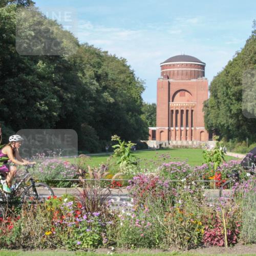 08.09.2024 - Stadtparktriathlon Zöllner http://msf.ph/oto/7043500 08.09.2024 10:45:29 Radfahren 293, 303, 305, 403, 428 meine-sportfotos.de