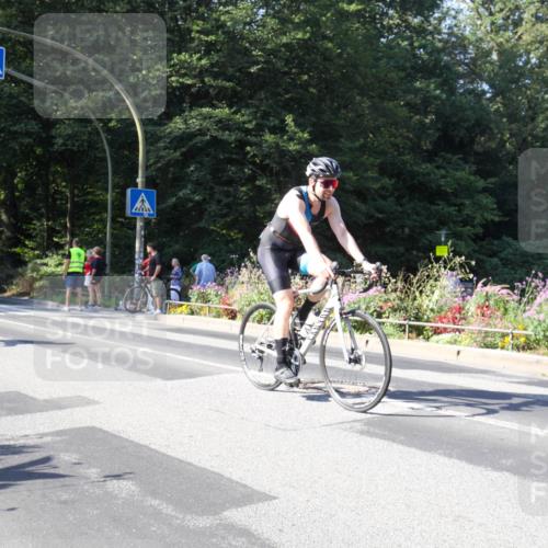 08.09.2024 - Stadtparktriathlon Zöllner http://msf.ph/oto/7043519 08.09.2024 10:48:20 Radfahren 345, 445, 458 meine-sportfotos.de