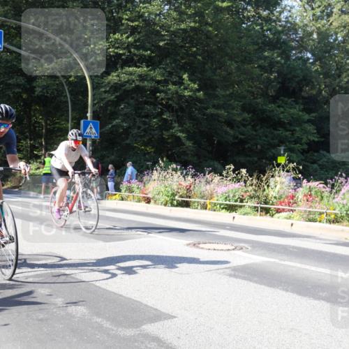 08.09.2024 - Stadtparktriathlon Zöllner http://msf.ph/oto/7043521 08.09.2024 10:48:22 Radfahren 345, 395, 445, 454, 458 meine-sportfotos.de