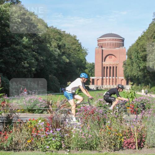 08.09.2024 - Stadtparktriathlon Zöllner http://msf.ph/oto/7043548 08.09.2024 10:46:23 Radfahren 352, 358, 367, 440, 1936 meine-sportfotos.de