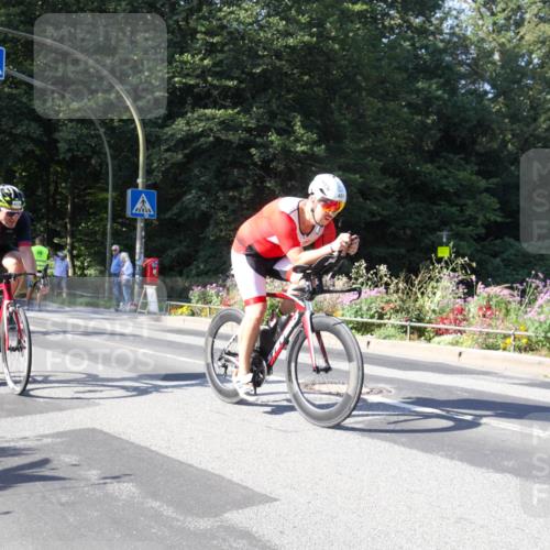 08.09.2024 - Stadtparktriathlon Zöllner http://msf.ph/oto/7043558 08.09.2024 10:49:31 Radfahren 383, 407, 410, 412, 451 meine-sportfotos.de