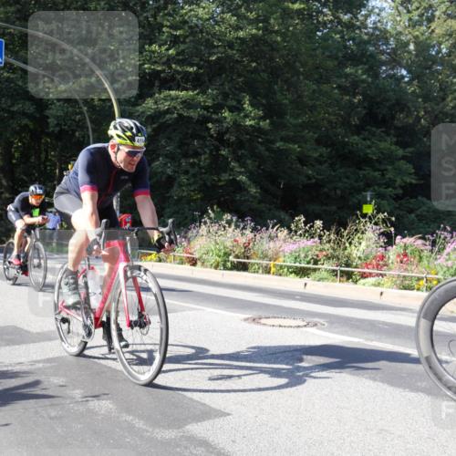 08.09.2024 - Stadtparktriathlon Zöllner http://msf.ph/oto/7043560 08.09.2024 10:49:31 Radfahren 383, 407, 410, 412, 451 meine-sportfotos.de