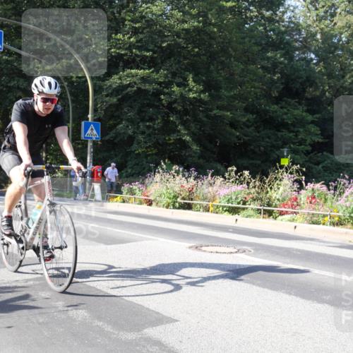 08.09.2024 - Stadtparktriathlon Zöllner http://msf.ph/oto/7043568 08.09.2024 10:49:36 Radfahren 375, 383, 398, 407 meine-sportfotos.de
