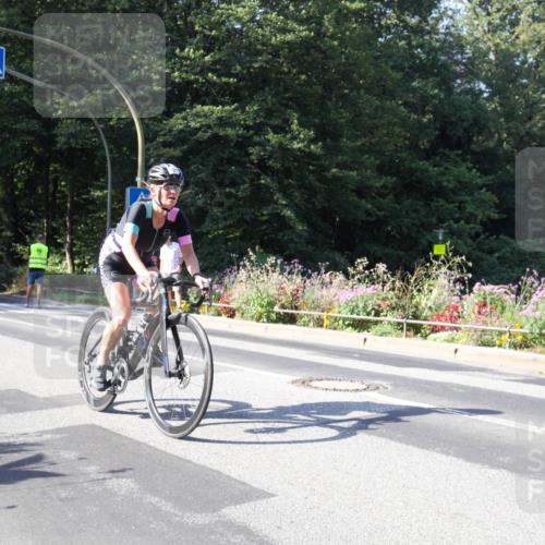 08.09.2024 - Stadtparktriathlon Zöllner http://msf.ph/oto/7043579 08.09.2024 10:49:48 Radfahren 311, 321, 322, 335, 369, 460 meine-sportfotos.de