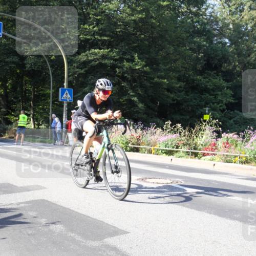08.09.2024 - Stadtparktriathlon Zöllner http://msf.ph/oto/7043590 08.09.2024 10:50:01 Radfahren 284, 323 meine-sportfotos.de