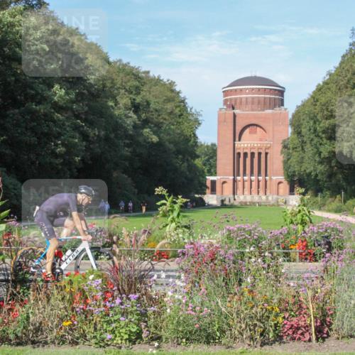 08.09.2024 - Stadtparktriathlon Zöllner http://msf.ph/oto/7043629 08.09.2024 10:48:02 Radfahren 302, 399, 423, 432, 439 meine-sportfotos.de