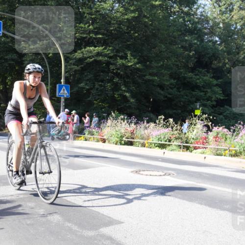 08.09.2024 - Stadtparktriathlon Zöllner http://msf.ph/oto/7043633 08.09.2024 10:50:55 Radfahren 329, 332, 360, 457, 459 meine-sportfotos.de