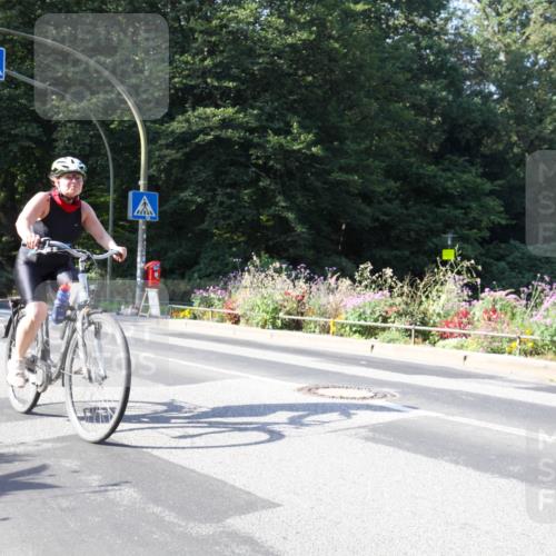 08.09.2024 - Stadtparktriathlon Zöllner http://msf.ph/oto/7043664 08.09.2024 10:51:42 Radfahren 327, 418 meine-sportfotos.de