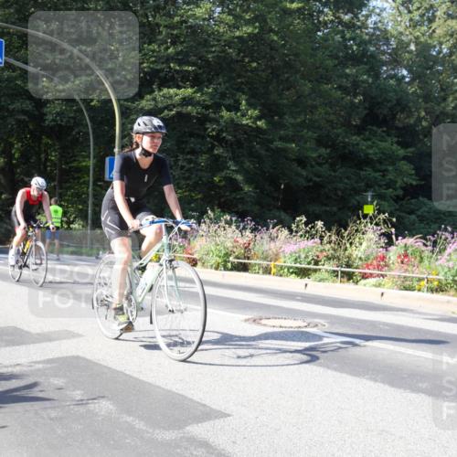 08.09.2024 - Stadtparktriathlon Zöllner http://msf.ph/oto/7043676 08.09.2024 10:51:58 Radfahren 349, 396, 426, 430, 452, 455, 462 meine-sportfotos.de