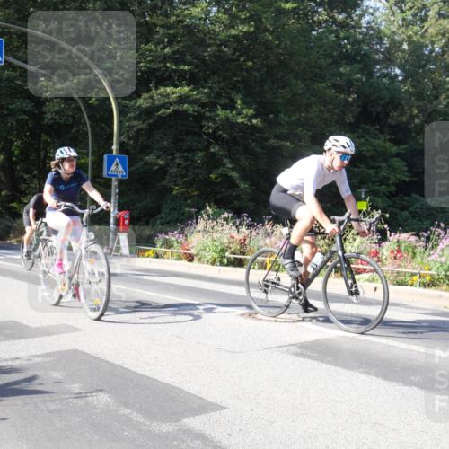 08.09.2024 - Stadtparktriathlon Zöllner http://msf.ph/oto/7043684 08.09.2024 10:52:01 Radfahren 252, 349, 400, 426, 430, 436, 455, 462 meine-sportfotos.de