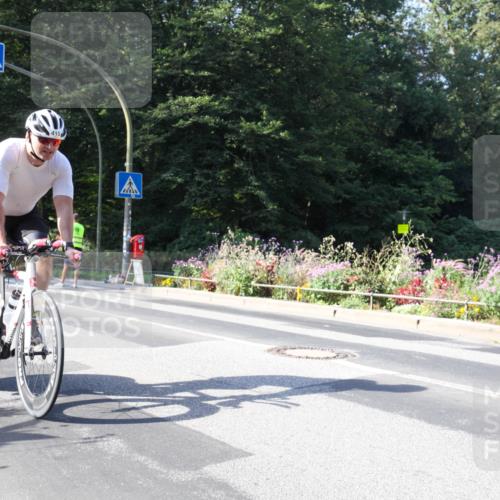 08.09.2024 - Stadtparktriathlon Zöllner http://msf.ph/oto/7043697 08.09.2024 10:52:16 Radfahren 299, 347, 403, 415 meine-sportfotos.de