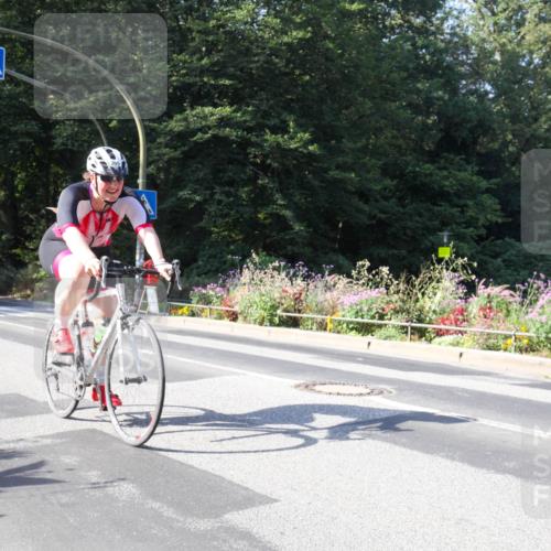 08.09.2024 - Stadtparktriathlon Zöllner http://msf.ph/oto/7043699 08.09.2024 10:52:19 Radfahren 299, 347, 415 meine-sportfotos.de