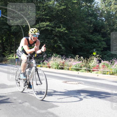 08.09.2024 - Stadtparktriathlon Zöllner http://msf.ph/oto/7043714 08.09.2024 10:52:38 Radfahren 390, 402, 428 meine-sportfotos.de