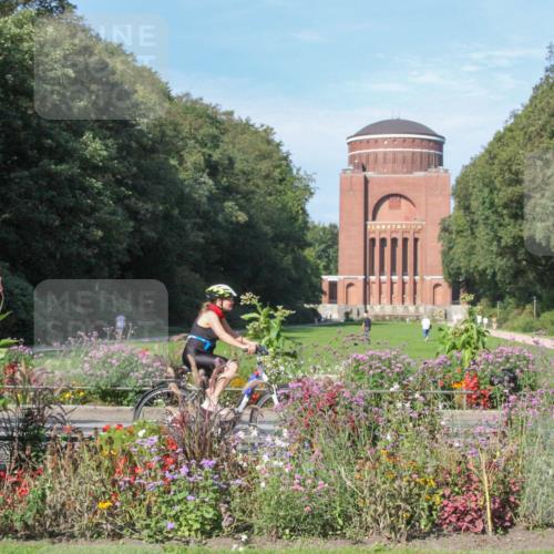 08.09.2024 - Stadtparktriathlon Zöllner http://msf.ph/oto/7043801 08.09.2024 10:51:42 Radfahren 327, 418 meine-sportfotos.de