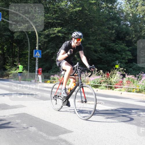 08.09.2024 - Stadtparktriathlon Zöllner http://msf.ph/oto/7043815 08.09.2024 10:55:11 Radfahren 376, 386, 425, 432 meine-sportfotos.de