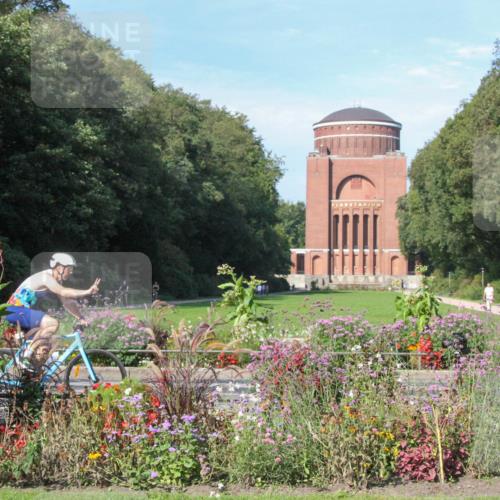 08.09.2024 - Stadtparktriathlon Zöllner http://msf.ph/oto/7043859 08.09.2024 10:53:03 Radfahren 371, 434, 450 meine-sportfotos.de