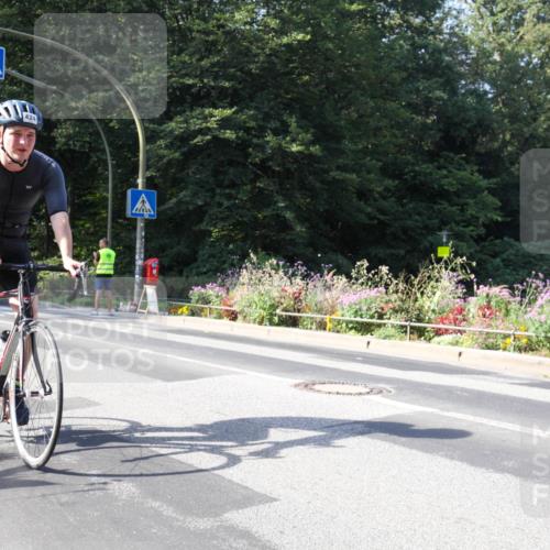 08.09.2024 - Stadtparktriathlon Zöllner http://msf.ph/oto/7043876 08.09.2024 10:56:18 Radfahren 395, 424, 427, 444, 465 meine-sportfotos.de