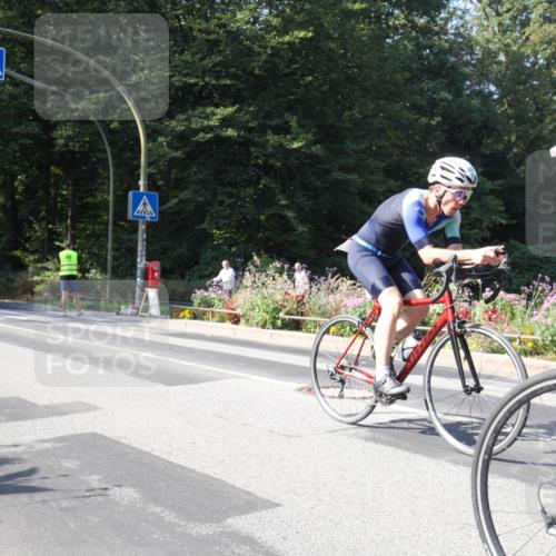 08.09.2024 - Stadtparktriathlon Zöllner http://msf.ph/oto/7043895 08.09.2024 10:56:46 Radfahren 345, 493, 516, 550 meine-sportfotos.de