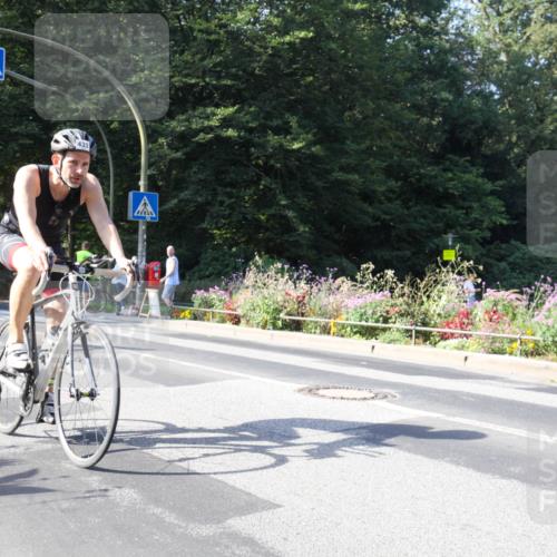 08.09.2024 - Stadtparktriathlon Zöllner http://msf.ph/oto/7043900 08.09.2024 10:56:53 Radfahren 345, 433, 535, 538, 557 meine-sportfotos.de