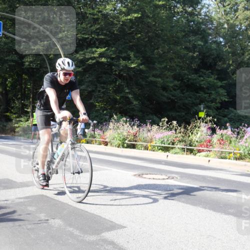 08.09.2024 - Stadtparktriathlon Zöllner http://msf.ph/oto/7043908 08.09.2024 10:57:01 Radfahren 375, 472 meine-sportfotos.de
