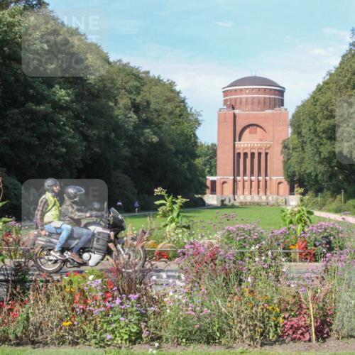 08.09.2024 - Stadtparktriathlon Zöllner http://msf.ph/oto/7043924 08.09.2024 10:54:19 Radfahren 251, 273, 316, 381, 408, 429, 1936 meine-sportfotos.de