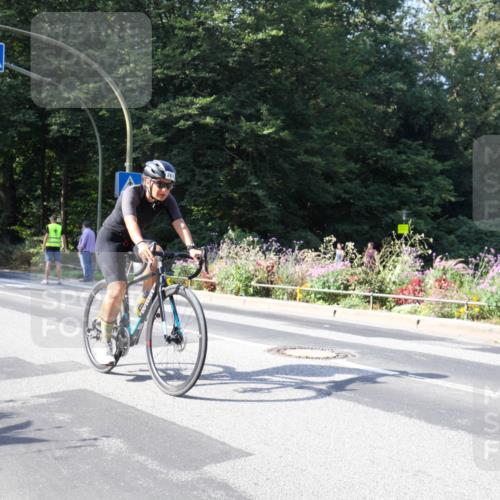 08.09.2024 - Stadtparktriathlon Zöllner http://msf.ph/oto/7043935 08.09.2024 10:57:39 Radfahren 263, 460, 546 meine-sportfotos.de