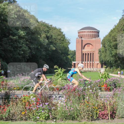 08.09.2024 - Stadtparktriathlon Zöllner http://msf.ph/oto/7043945 08.09.2024 10:54:52 Radfahren 43, 352, 385, 393, 406, 551 meine-sportfotos.de