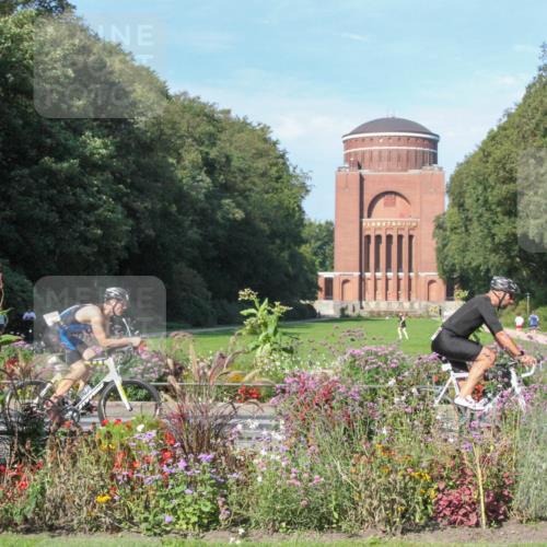 08.09.2024 - Stadtparktriathlon Zöllner http://msf.ph/oto/7043952 08.09.2024 10:54:53 Radfahren 43, 352, 385, 393, 406, 551 meine-sportfotos.de