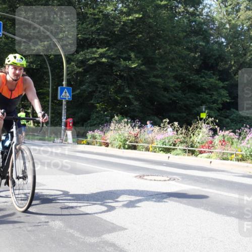 08.09.2024 - Stadtparktriathlon Zöllner http://msf.ph/oto/7043965 08.09.2024 10:58:15 Radfahren 492, 519 meine-sportfotos.de